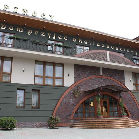 Hotel Pinocy Ledziny Exteriör bild